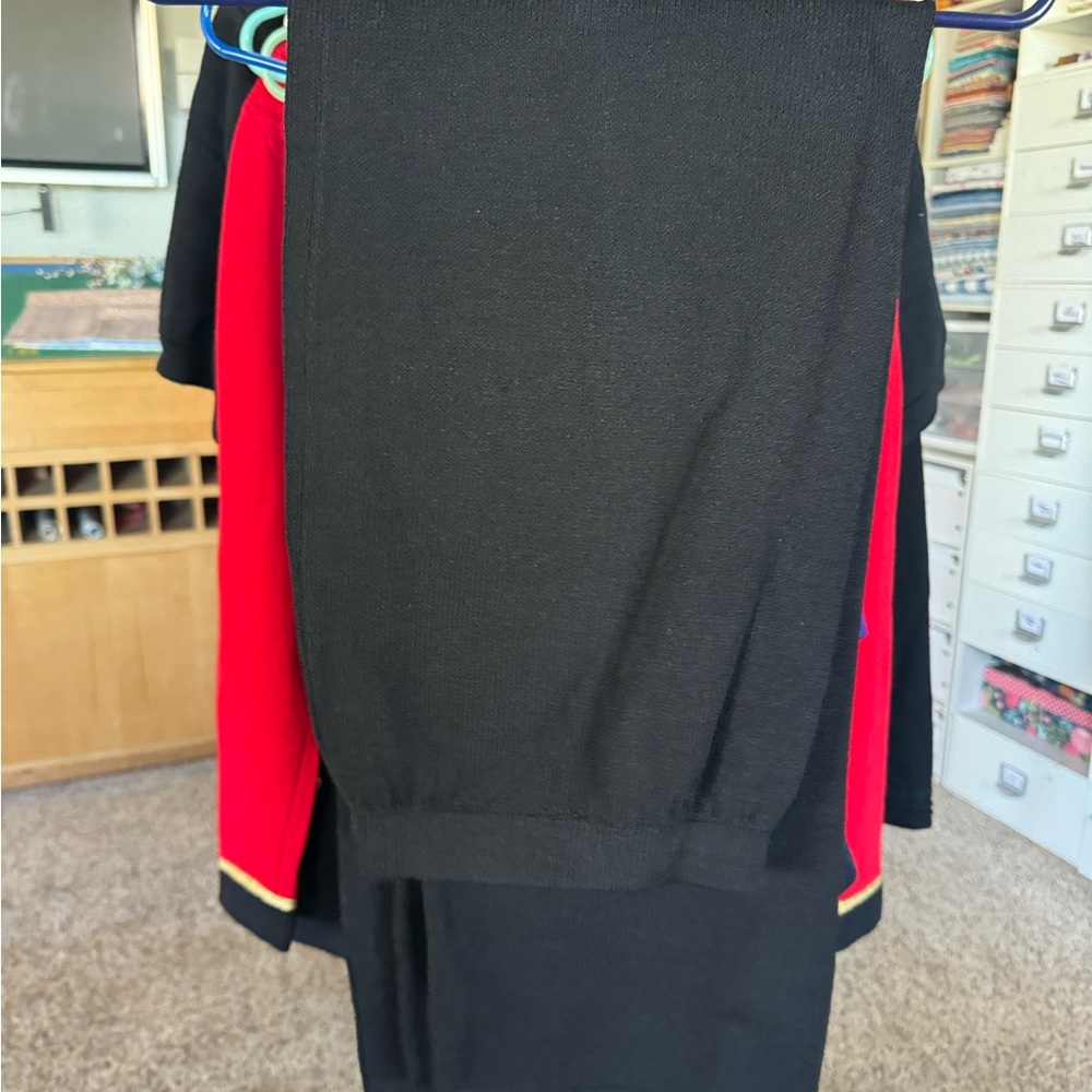 St. John Black and Red Trousers Sleek Design